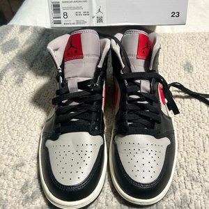 Nike Women’s Air Jordan 1 size 8